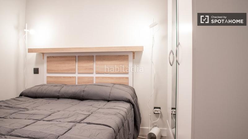 Foto f471f37d-9bda-4556-8235-c80c4157786e. Alquiler piso apartamento de 1 dormitorio en alquiler en embajadores, en Madrid