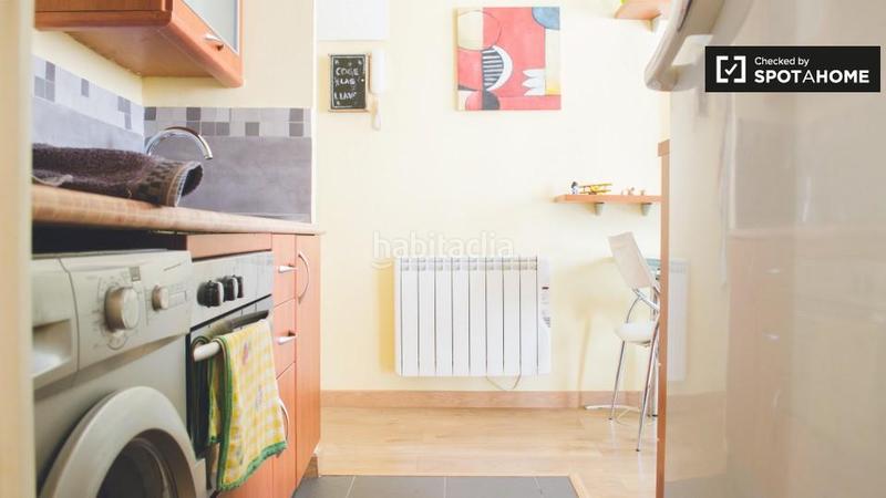 Foto 23aed79c-a011-4337-b763-2ea735c28885. Rent flat with heating in Cortes-Huertas Madrid