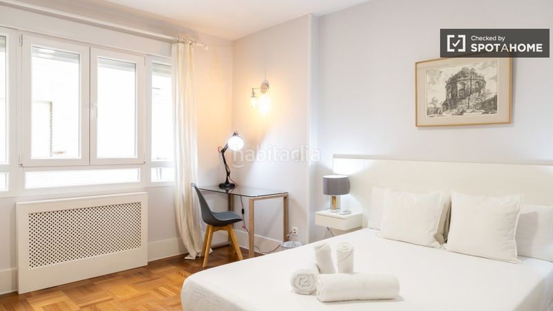 Foto b5d80e41-9784-4d94-8bc1-3e5a8688a80b. Rent flat with heating in Arapiles Madrid