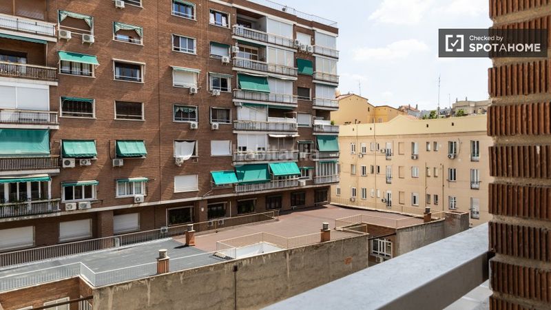 Foto d310609d-2770-4aaf-9a10-2a8c0ef2d953. Rent flat with heating in Arapiles Madrid