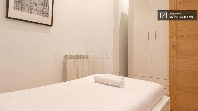 Foto c8838953-1e73-44a9-be58-0556a517a62a. Alquiler piso  de 4 habitaciones en alquiler en Acacias, en Madrid