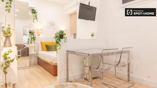 Location Appartement à Argüelles. Estudio en alquiler en argelles, madrid