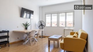 Rent Flat in Embajadores-Lavapiés. Apartamento de 1 dormitorio en alquiler en embajadores, madrid