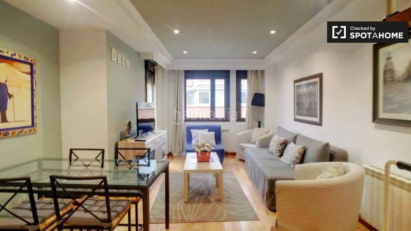 Foto 8803c8fd-bd46-4c94-98cc-c57d6a478d8b. Alquiler piso apartamento de 3 dormitorios con terraza en alquiler en retiro, en Madrid