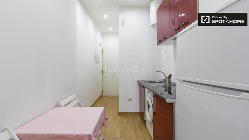 Foto bdf7036e-fc8a-47a8-9af8-49d26e75ff7a. Alquiler piso acogedor apartamento con alquiler en tetuán, en Madrid