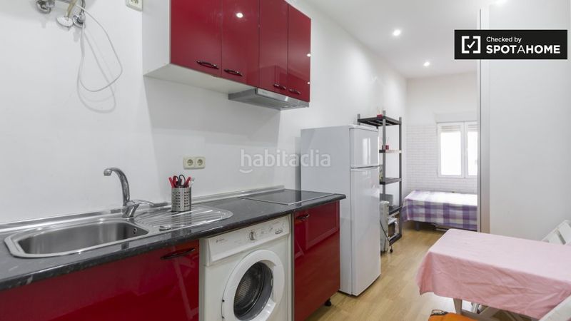 Foto 8874d025-8853-4284-8668-febfb676c1fb. Lloguer pis amb calefacció a Valdeacederas Madrid