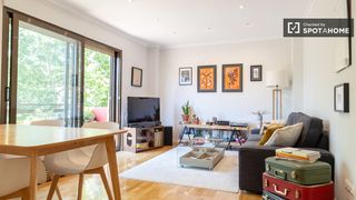 Rent Flat in San Juan Bautista. Apartamento de 1 dormitorio en alquiler en arturo soria, madrid.