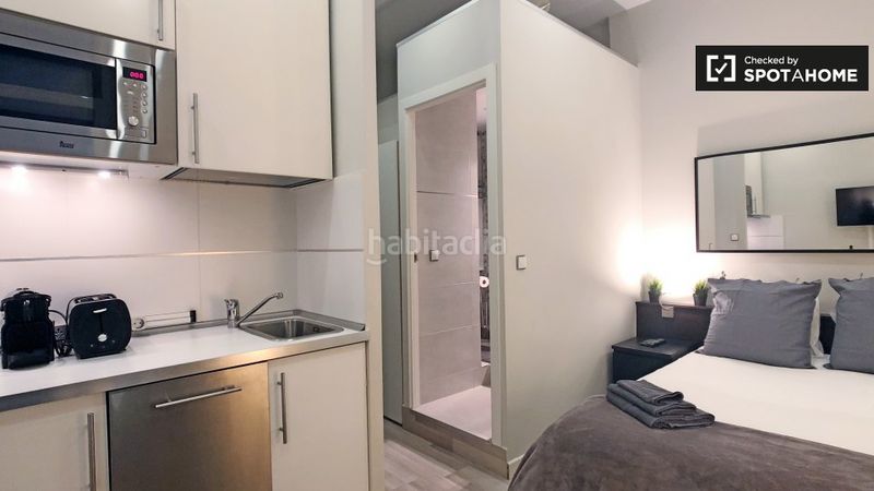 Foto a2a42212-3455-4e93-812f-f75453b99b58. Rent flat with heating in Sol Madrid
