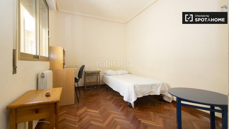 Foto 50720b7a-f23c-409a-9c7c-201bf3f0897e. Alquiler piso amplio apartamento de 5 dormitorios en alquiler en Villaviciosa de Odón