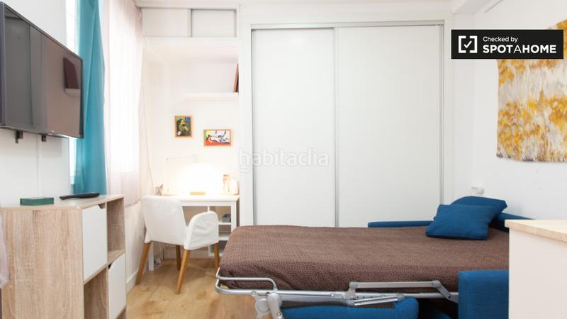 Foto ea736f8e-ebf2-473e-9f0a-b90fa48d24e0. Alquiler piso estudio en alquiler en Palacio, en Palacio Madrid