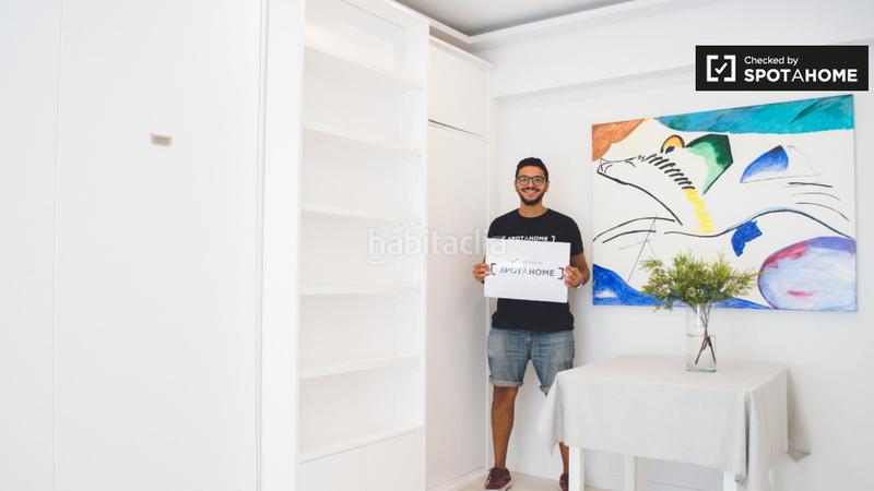 Foto 5bbf5811-045e-42d8-ba08-581391fb1d2b. Alquiler piso moderno estudio en alquiler en diego de león, en Madrid