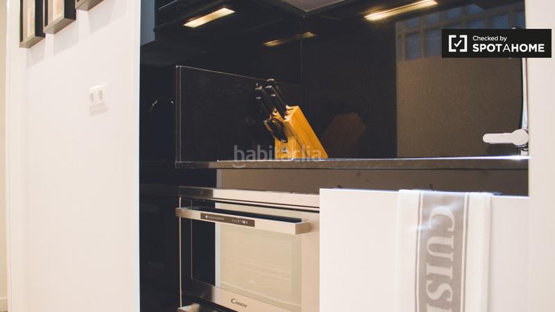 Foto 85c792ca-49aa-4727-b14f-82500e7509c4. Alquiler piso moderno estudio en alquiler en diego de león, en Madrid