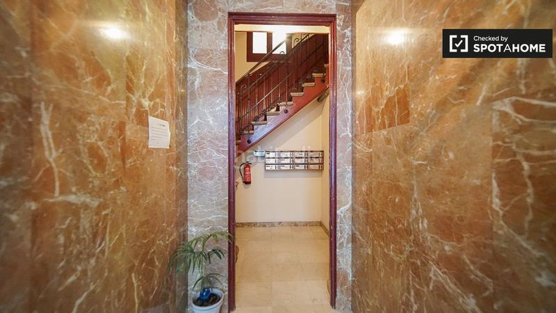 Foto 900edde8-b5b8-474f-b8d4-8683bfed72c2. Lloguer pis amb calefacció a Embajadores-Lavapiés Madrid