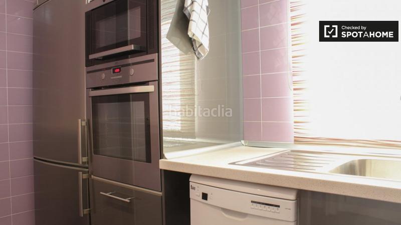 Foto b68eb126-a65d-4f78-9fe0-56165005c900. Alquiler piso moderno apartamento de 3 dormitorios en alquiler en casa de campo, en Madrid