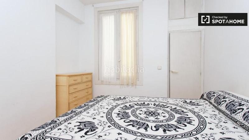 Foto 7a650a0e-5576-4c0b-85e5-fa2731364500. Alquiler piso espacioso piso de 1 habitación en alquiler en el centro en Madrid