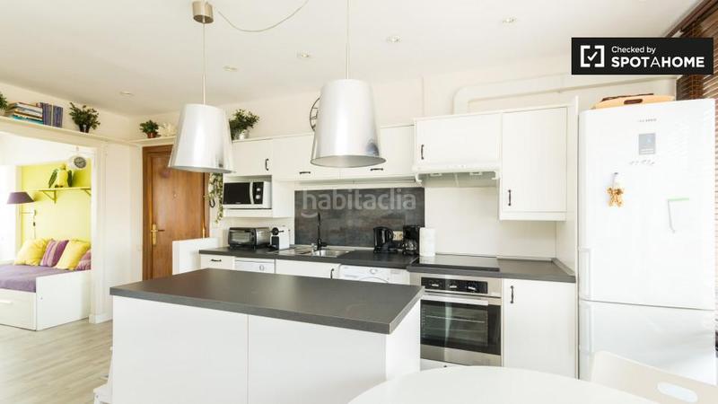 Foto 4bb5a784-f17a-4095-a322-2a760a0f8ad3. Rent flat with heating in Colina Madrid