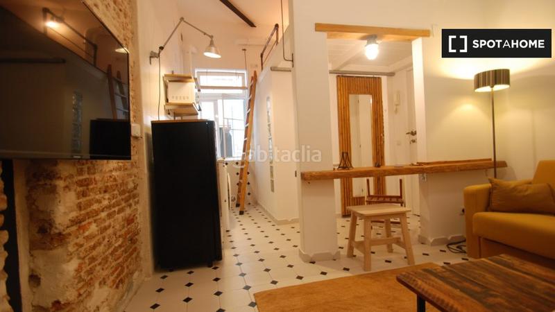 Foto cb6c7ce9-8475-4ceb-869f-1b710e20f83d. Alquiler piso estudio en alquiler en universidad, en Madrid