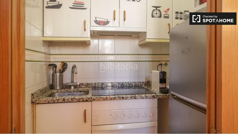 Foto 1f0705de-b8df-4bb2-8e45-a77c0dba2e91. Alquiler piso estudio en alquiler en embajadores, en Madrid