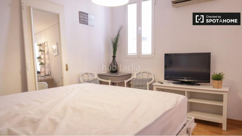 Foto b1cebba9-c16a-4bb2-929a-2a1b44f43f94. Alquiler piso estudio en alquiler en embajadores, en Madrid