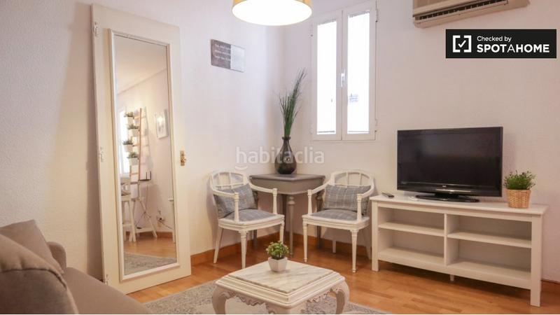 Foto e527715b-7d9e-4c42-ac00-37e2f4350bb0. Alquiler piso estudio en alquiler en embajadores, en Madrid