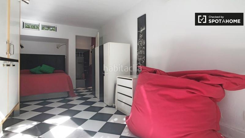 Foto c14fdf9f-0d47-4514-984e-51b0bb4d08f8. Rent flat with heating in Ciudad Jardín Madrid