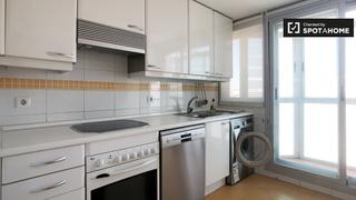Lloguer Pis a Los Rosales. Apartamento contemporáneo de 2 dormitorios en alquiler villaverd