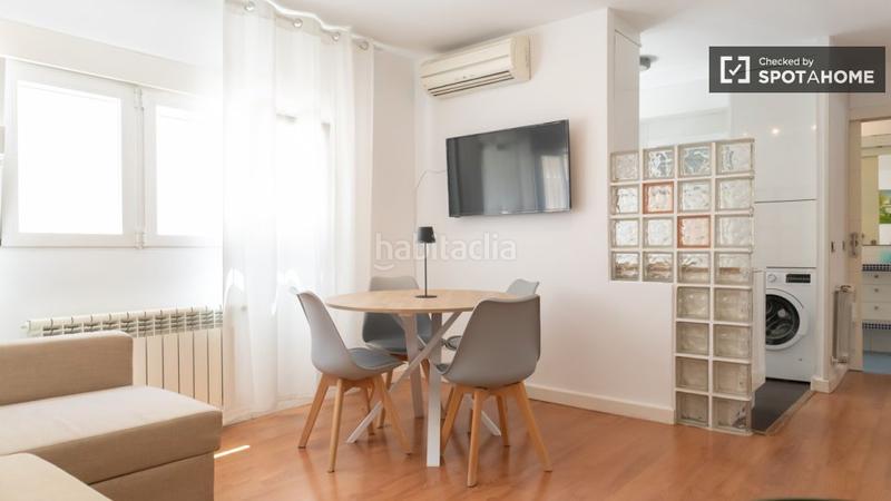 Foto 1cf43590-48b5-4278-9b9f-3b08efb56782. Rent flat with heating in Canillas Madrid