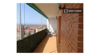 Lloguer Pis a Valdezarza. Piso de 3 dormitorios en alquiler en valdezarza, madrid