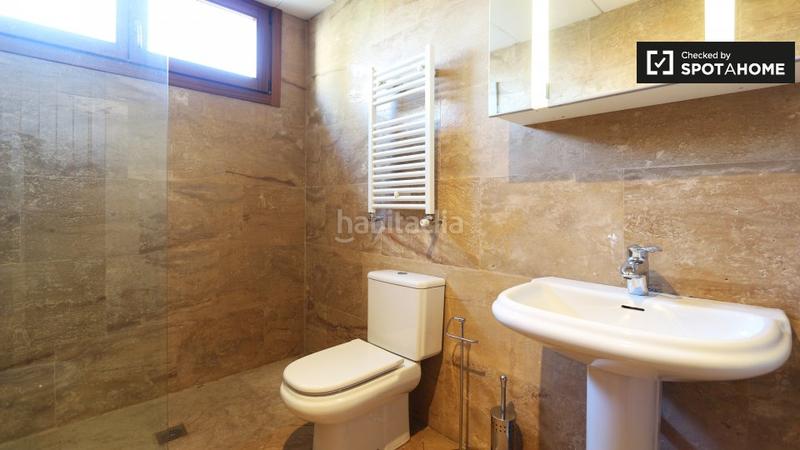 Foto 7f3e1292-d83e-4d28-b8f6-25ab33258278. Miete etagenwohnung mit heizung in Colina Madrid