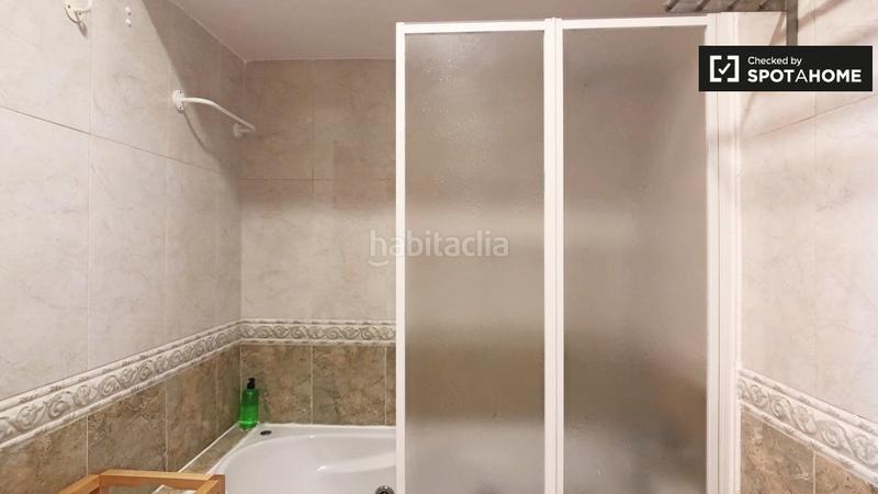 Foto ade8c2a3-bcb4-4563-a1c9-8f8d08a2df04. Alquiler piso elegante apartamento de 4 dormitorios en alquiler en Delicias, en Madrid
