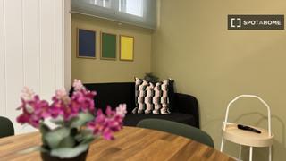 Rent Flat in Valdeacederas. Apartamento de 2 dormitorios en alquiler en tetuán, madrid