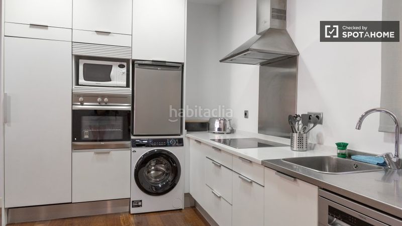 Foto 478565e3-362a-4387-8deb-0a89719887ca. Alquiler piso estudio en alquiler en chamartín, en Madrid