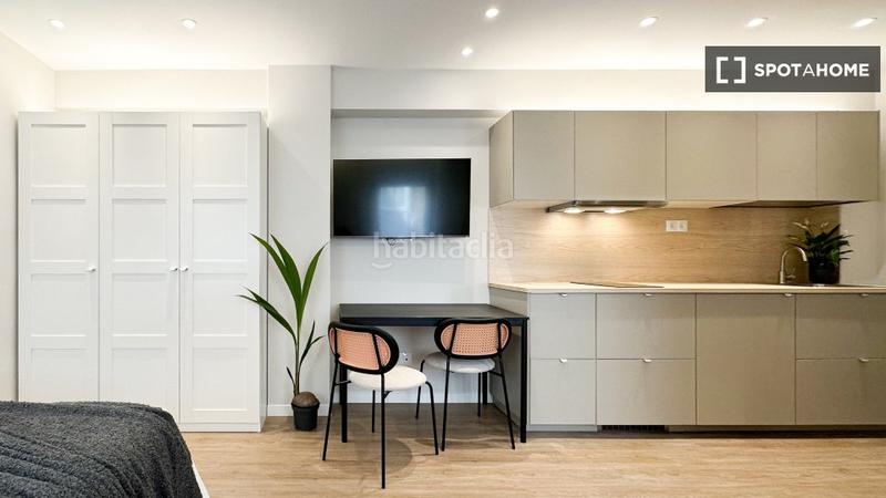 Foto 399b6c3f-47d9-4725-a2a6-92735206477d. Alquiler piso estudio en alquiler en almenara, en Madrid