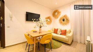 Location Appartement à Palacio. Piso de 2 habitaciones en alquiler en palacio, madrid