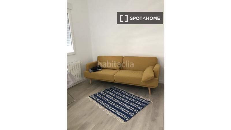 Foto 8c54d950-8a6c-4def-8e32-31d91e5142f5. Alquiler piso  de 2 habitaciones en alquiler en comillas, en Madrid