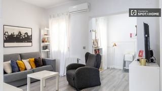 Rent Flat in Embajadores-Lavapiés. Apartamento de 3 dormitorios en alquiler en embajadores, madrid