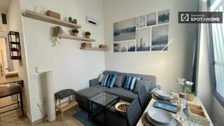 Miete Etagenwohnung in Ventas. Apartamento de 1 dormitorio en alquiler en pueblo nuevo, madrid