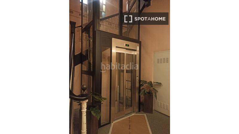 Foto 6c4eb3c8-6bb3-4937-a4dc-0262baf93856. Lloguer pis amb calefacció a Universidad-Malasaña Madrid