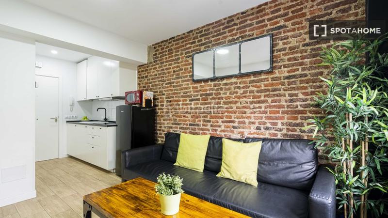 Foto 2297ae61-40e4-4b55-8372-2a4422516325. Alquiler piso  en alquiler de 1 dormitorio en Quintana, en Madrid