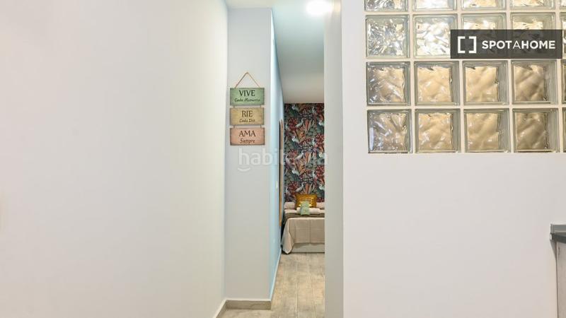 Foto f8c0e76c-6fe0-42cb-8dda-f652f5d4afdf. Alquiler piso estudio en alquiler en valverde, en Madrid