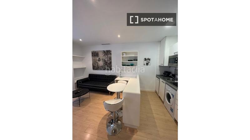 Foto 417f5090-f1eb-403e-8d8d-68da4bff3a82. Rent flat with heating in Bellas Vistas Madrid