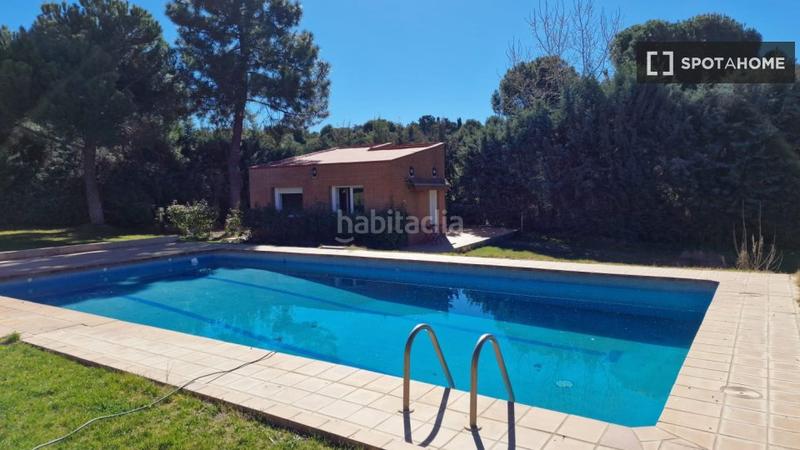 Foto 4dfe4f09-eeba-4c1c-977e-4e2f197c87e3. Location appartement avec chauffage dans Bonanza Boadilla del Monte
