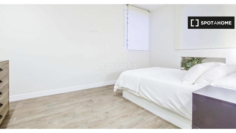 Foto e9c229ec-7b9a-48c1-82b7-c357454986fe. Alquiler piso apartamento de 1 dormitorio en alquiler centro en Madrid