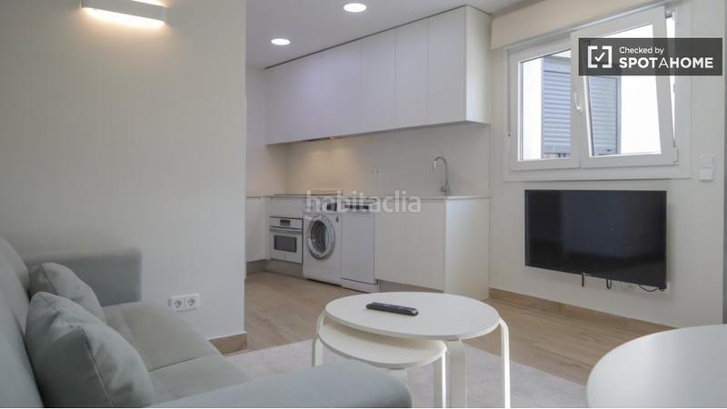 Foto 1788f873-3696-4dba-a645-c80aa27383ea. Alquiler piso apartamento de 1 dormitorio en alquiler en Valdeacederas, en Madrid