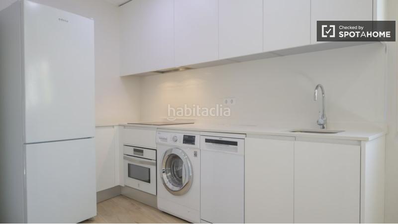 Foto 30ae3c42-89ac-46c5-a7c6-0357e1f2b2fb. Alquiler piso apartamento de 1 dormitorio en alquiler en Valdeacederas, en Madrid