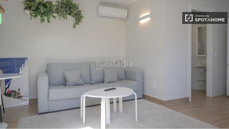 Foto 9d6acb1c-6ba7-4bda-998c-9a62d9821047. Alquiler piso apartamento de 1 dormitorio en alquiler en Valdeacederas, en Madrid