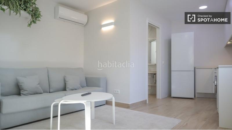 Foto bed08e58-5eca-44de-9d9a-ff53e6af3de7. Alquiler piso apartamento de 1 dormitorio en alquiler en Valdeacederas, en Madrid