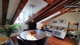 Miete Etagenwohnung in Embajadores-Lavapiés. Apartamento de 2 dormitorios en centro, madrid