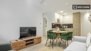 Rent Flat in Pinar del Rey. Piso de 2 dormitorios en alquiler en pinar del rey, madrid.