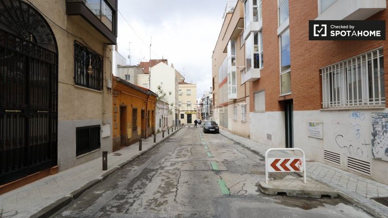 Foto af82e5d3-eb76-450f-ae82-2507b41d8ace. Rent flat with heating in Valdeacederas Madrid